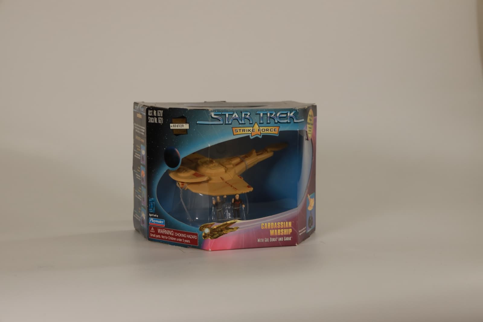 mini playset( Cardassian Galor class Warship)